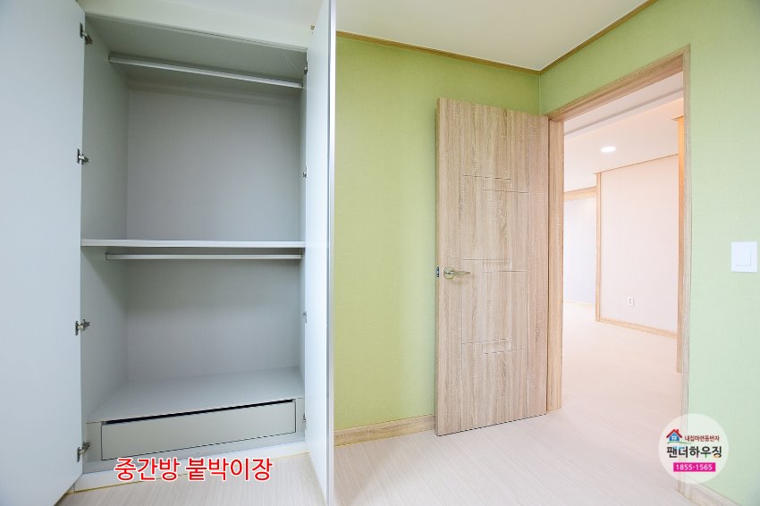 중간방붙박이장.JPG