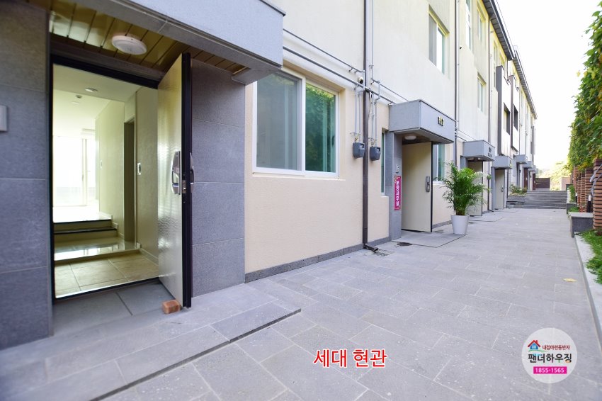건물.세대현관.JPG